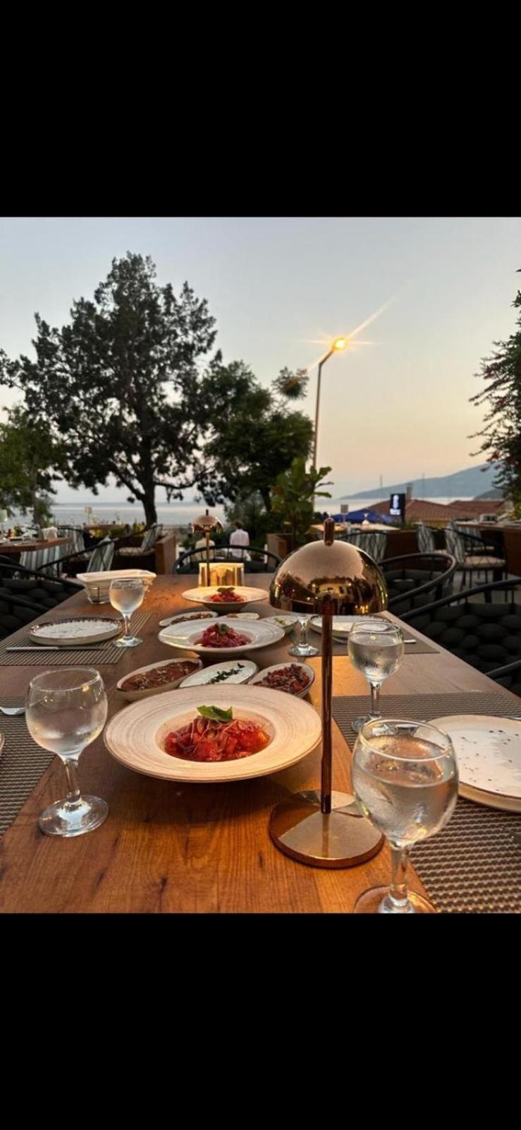 Kalkan Port Exterior foto